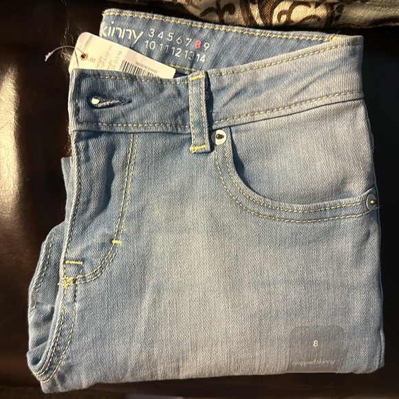 GYMBOREE SKINNY CROPPED JEANS-FRINGE RAW BITE HEM ✨NWT 5 ,7 , 8 ✨ - Picture 5 of 5